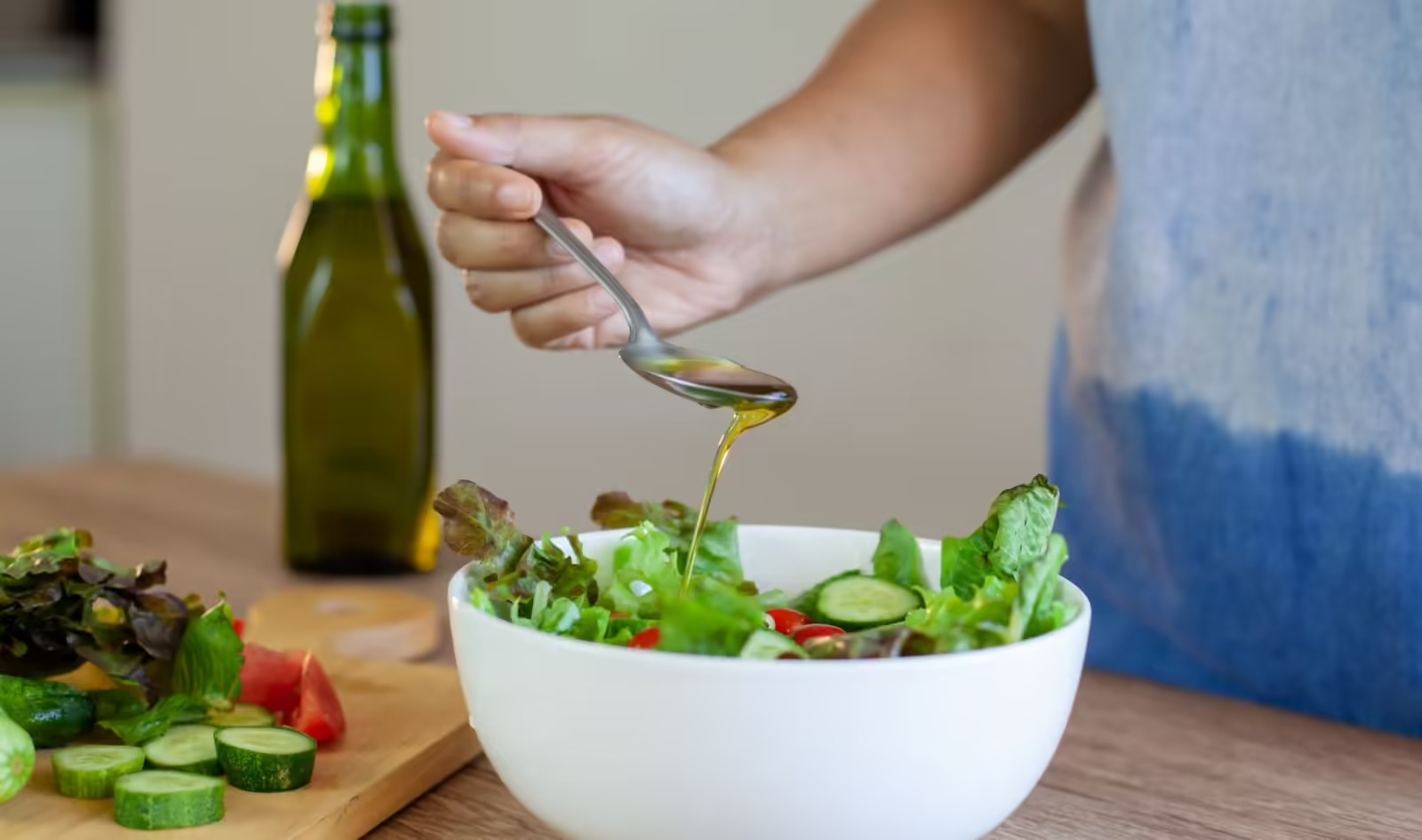 Just a Half Tablespoon of Olive Oil a Day Cuts Dementia Risk By 28 Percent, Study Finds