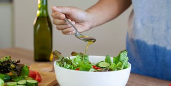 Just a Half Tablespoon of Olive Oil a Day Cuts Dementia Risk By 28 Percent, Study Finds